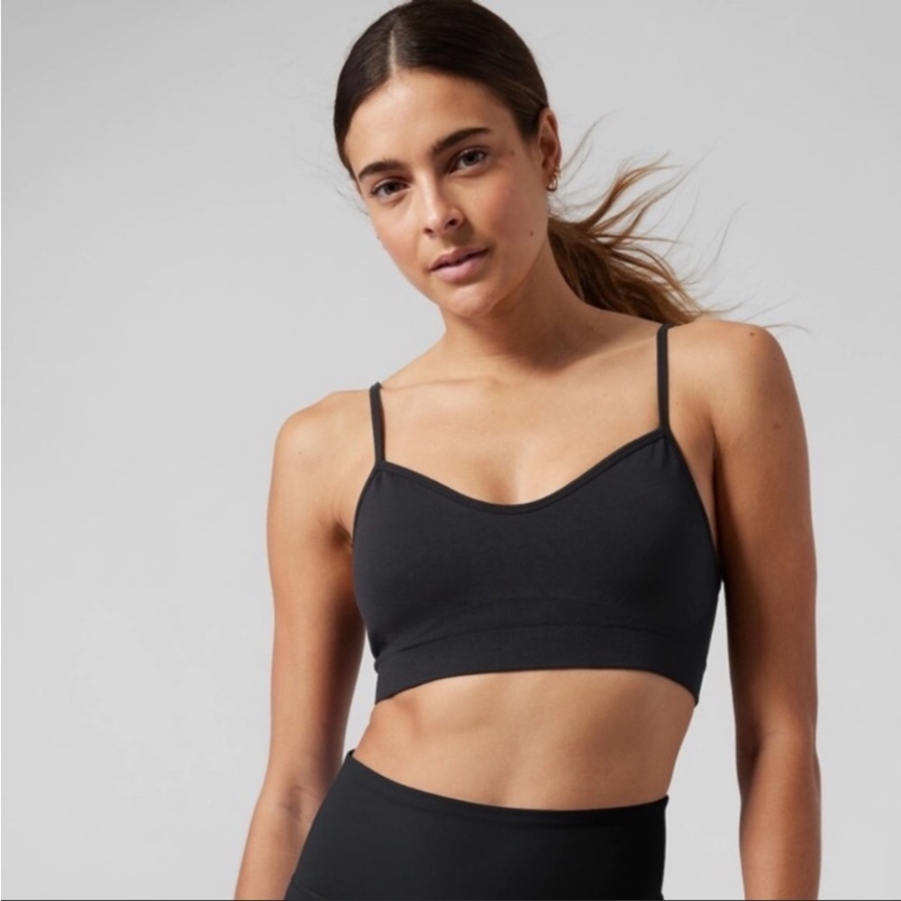 NWT! Athleta Black Renew Bra A-C - Size Small 💿
